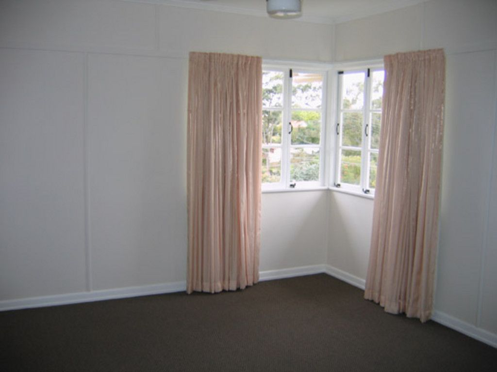 36 Diamond Street, HOLLAND PARK, QLD 4121