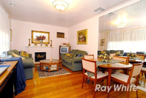 16  Medway Crescent, BORONIA, VIC 3155