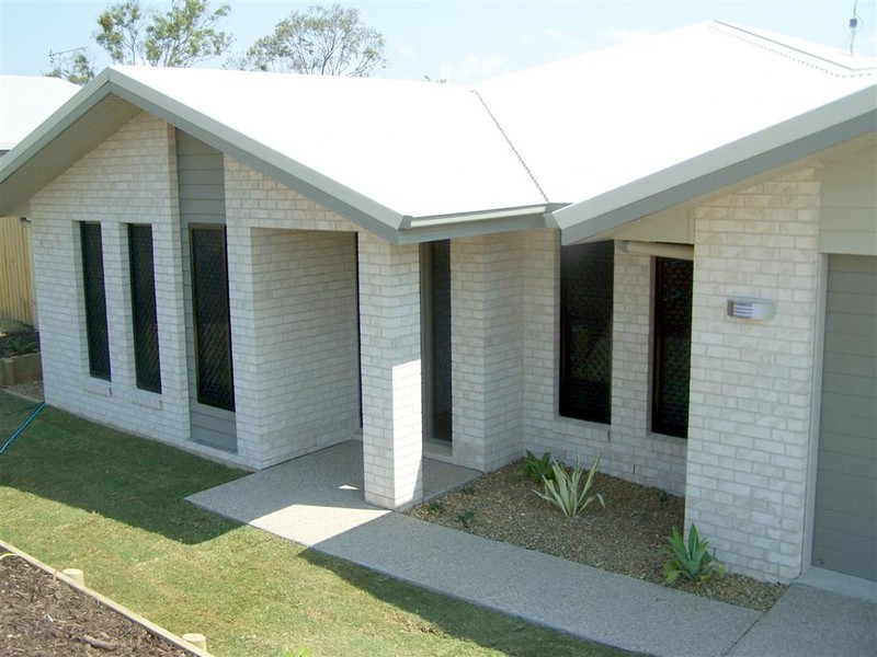 40 Dartmouth Close, GLADSTONE, QLD 4680
