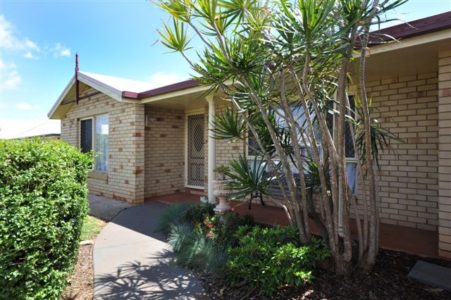 17 Glen Avon Court, GLENVALE, QLD 4350