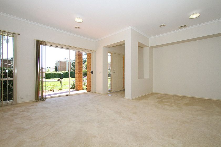6 Lancewood Walk, SOUTH MORANG, VIC 3752
