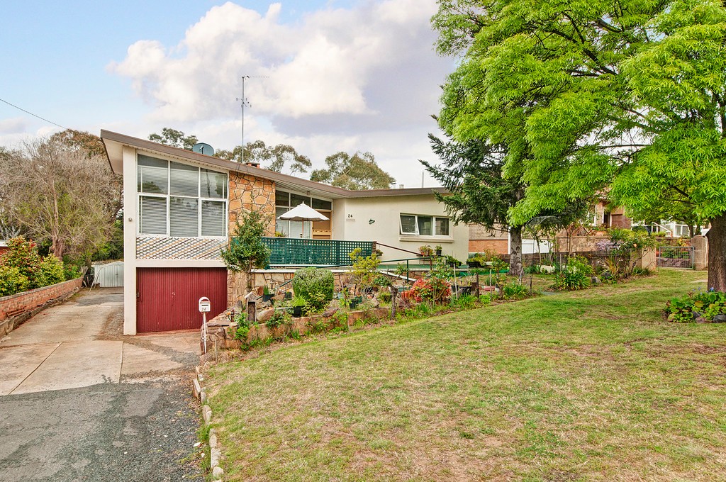 24 Munro Road, QUEANBEYAN, NSW 2620