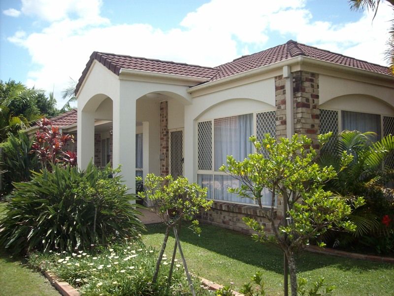 8 Hillsborough Close, ROBINA, QLD 4226