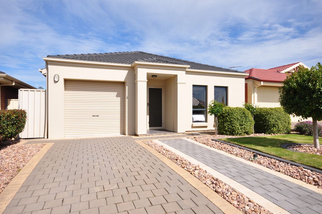 64 Glenthorn Crescent, O'HALLORAN HILL, SA 5158