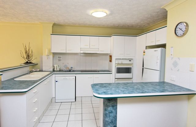 7 First Avenue, BURLEIGH HEADS QLD 4220