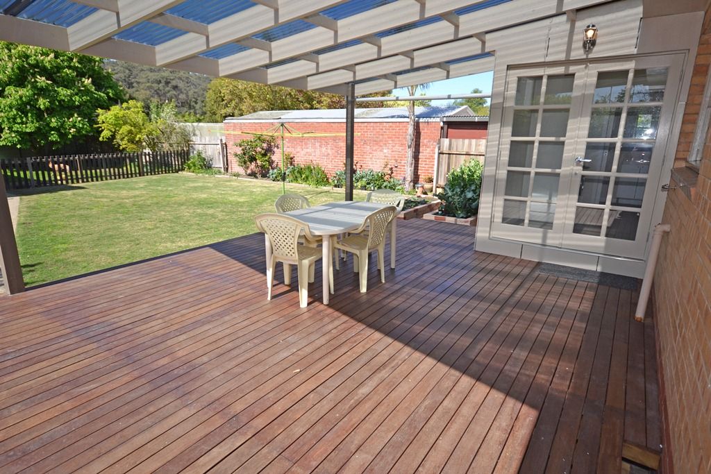 11 Reid Street, BROWN HILL, VIC 3350