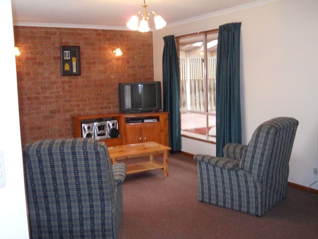 2 Mayton Court, GROVEDALE, VIC 3216