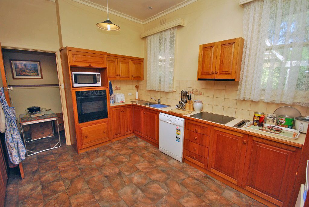 88 High Street, LISMORE, VIC 3324