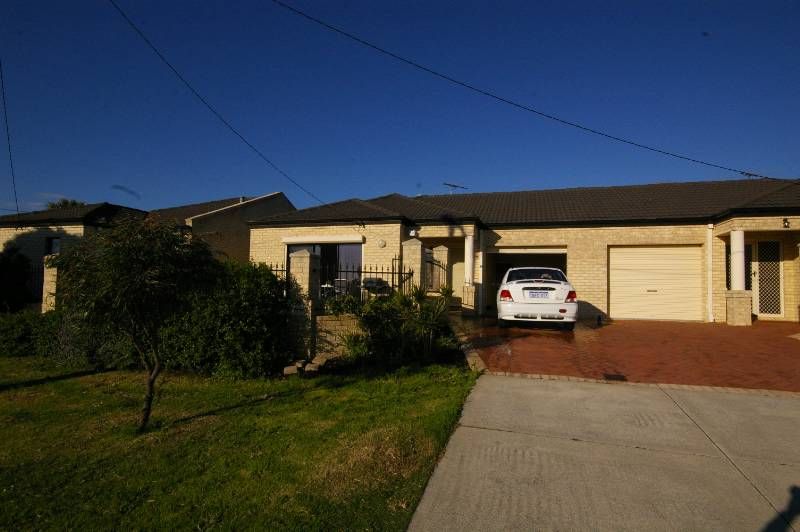 24 Ilumba Way, NOLLAMARA, WA 6061
