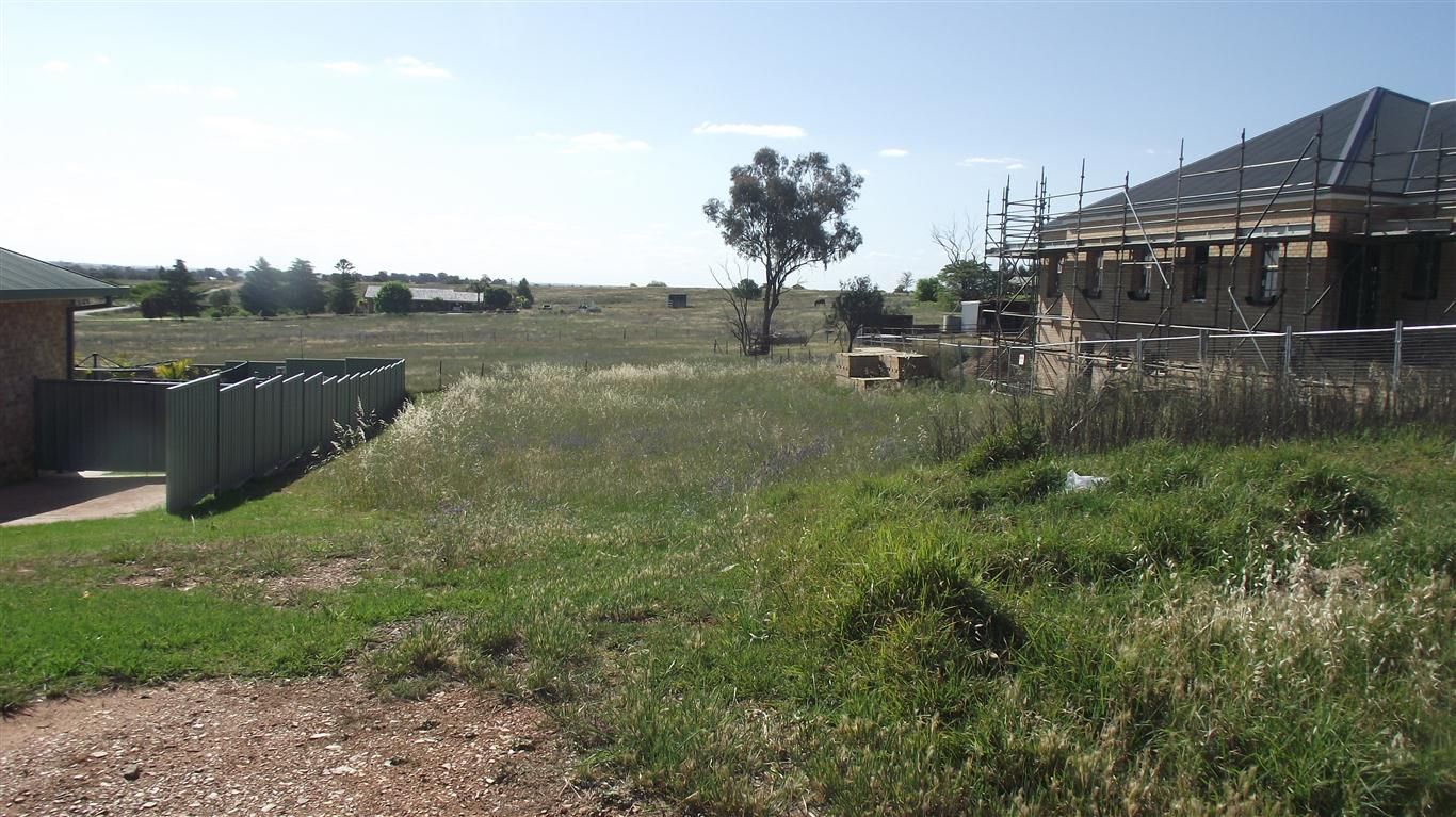 5 Highland Avenue, PARKES, NSW 2870