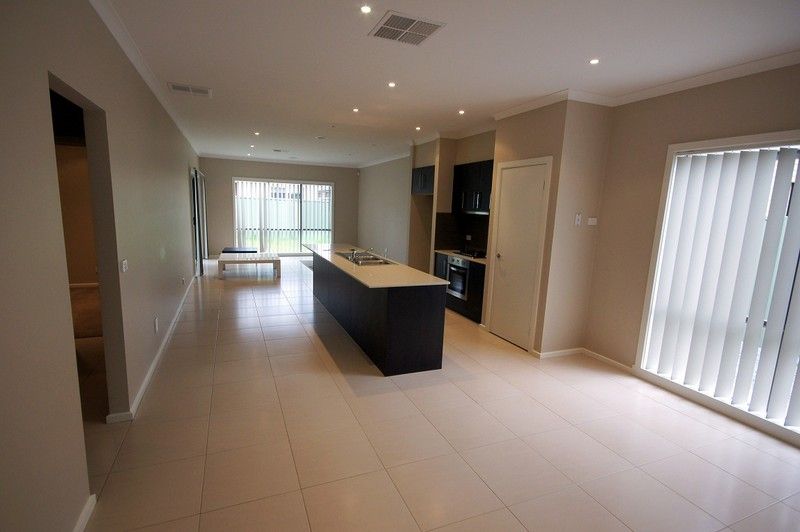 41  Cohens Way, PAKENHAM, VIC 3810