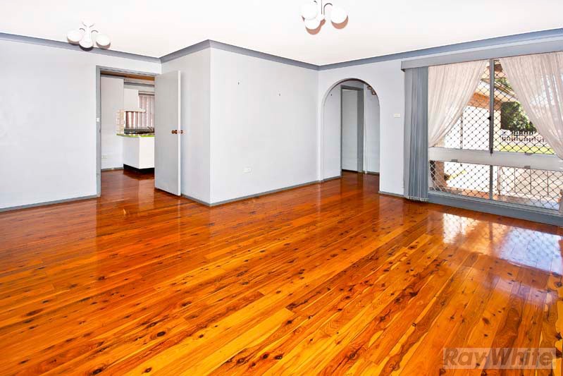 25 Pirie Close, WAKELEY, NSW 2176