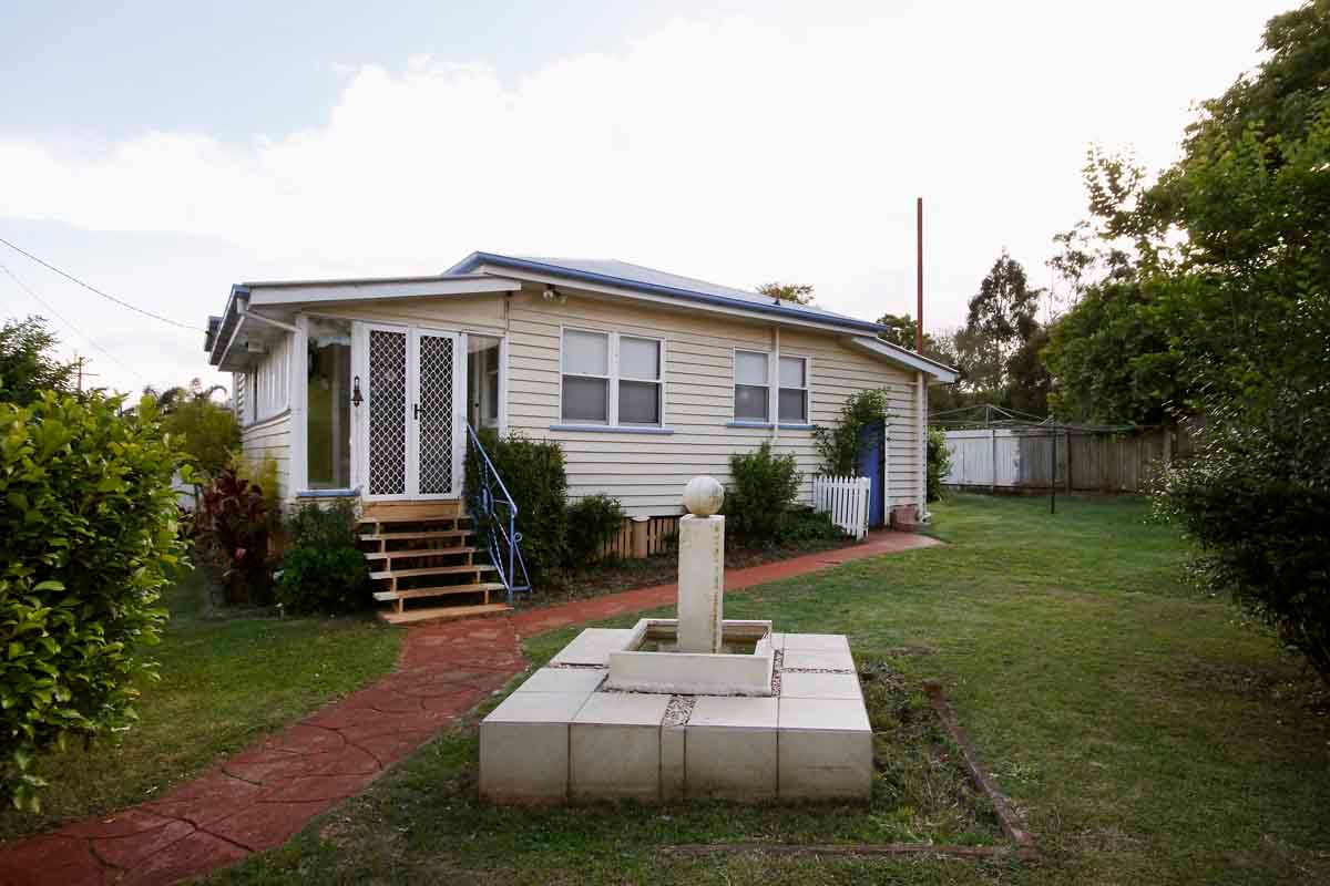 3 Helen Street, NEWTOWN, QLD 4350