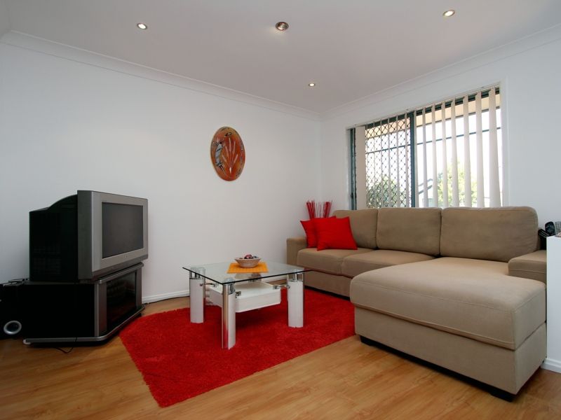 8 Sunrise Close, RUNCORN QLD 4113