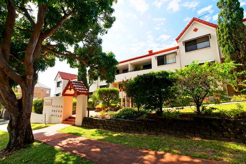 1/12-14 Lindsay Street, ALEXANDRA HEADLAND, QLD 4572