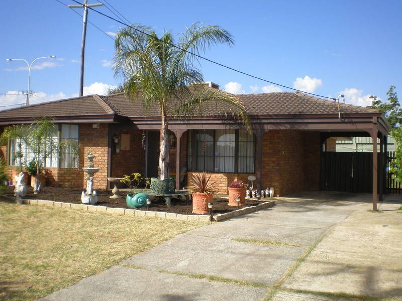 2 PHILLIP Street, MADDINGTON WA 6109