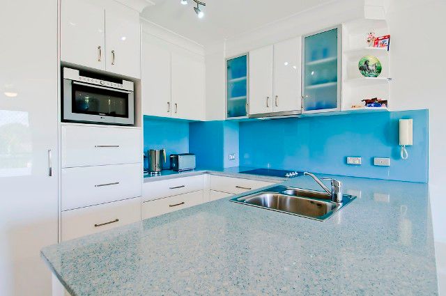 10 Bath Street, LABRADOR QLD 4215