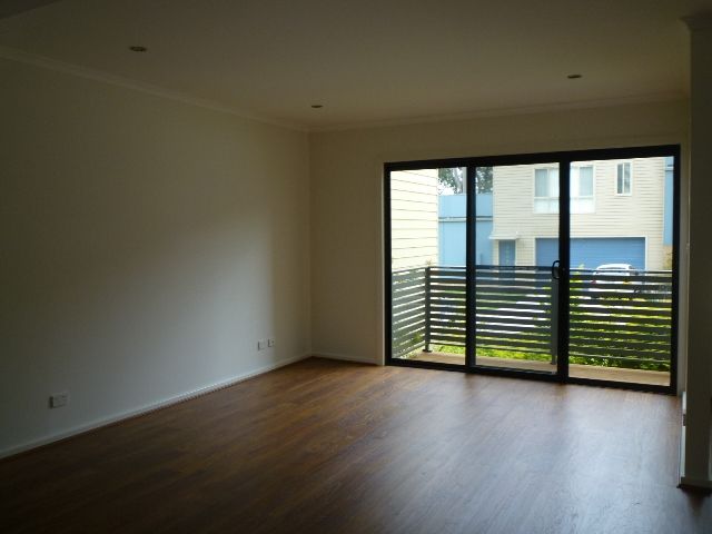 11/37 Laycock Street, CAREY BAY, NSW 2283