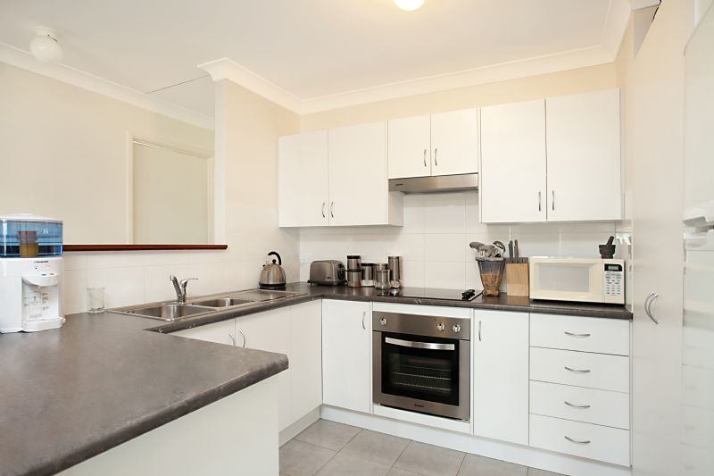 2/42 Canterbury Drive, RAWORTH, NSW 2321