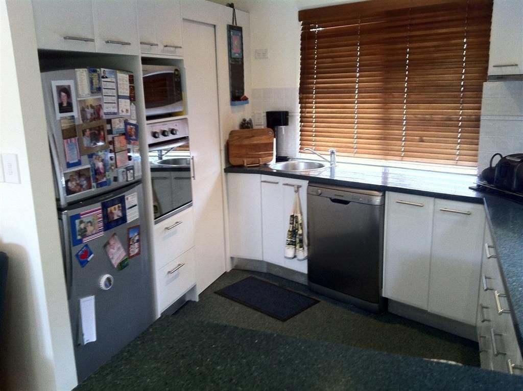1/457 Charlton Esplanade, TORQUAY, QLD 4655