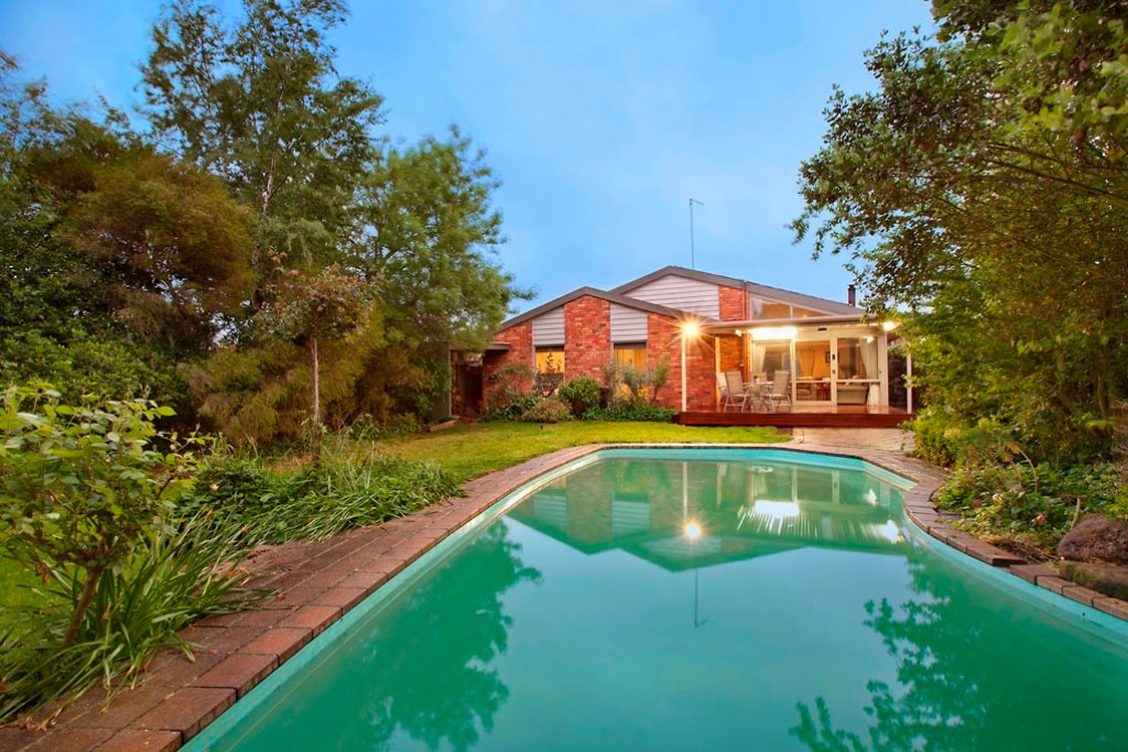 12 Lake Street, LAKE WENDOUREE, VIC 3350