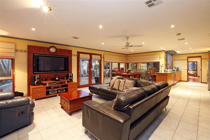 36 Pulford Crescent, MILL PARK, VIC 3082