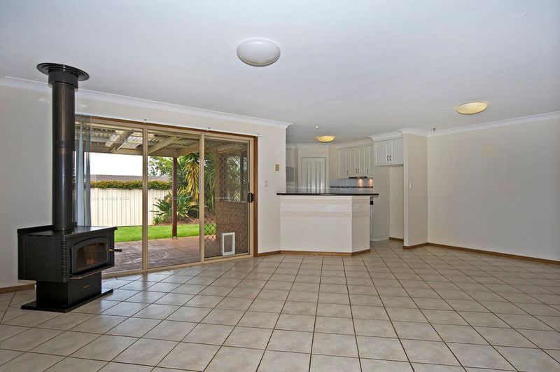 34 Nash Drive, GLENVALE, QLD 4350