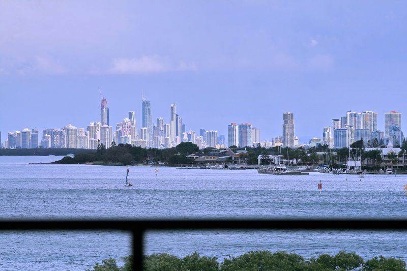 PARADISE POINT, QLD 4216