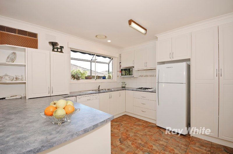 1 Amour Court, WANTIRNA SOUTH, VIC 3152