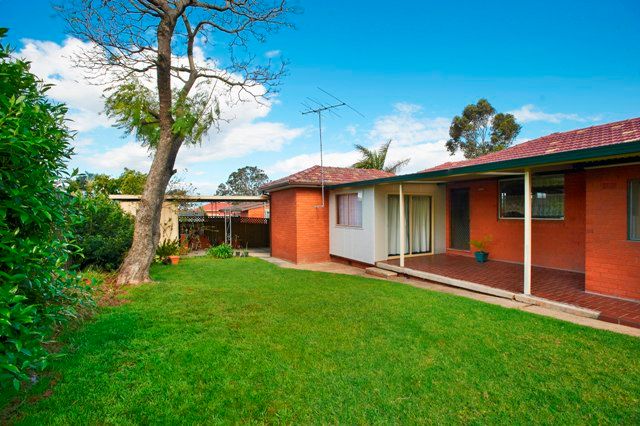 17  Lyle Street, GIRRAWEEN, NSW 2145