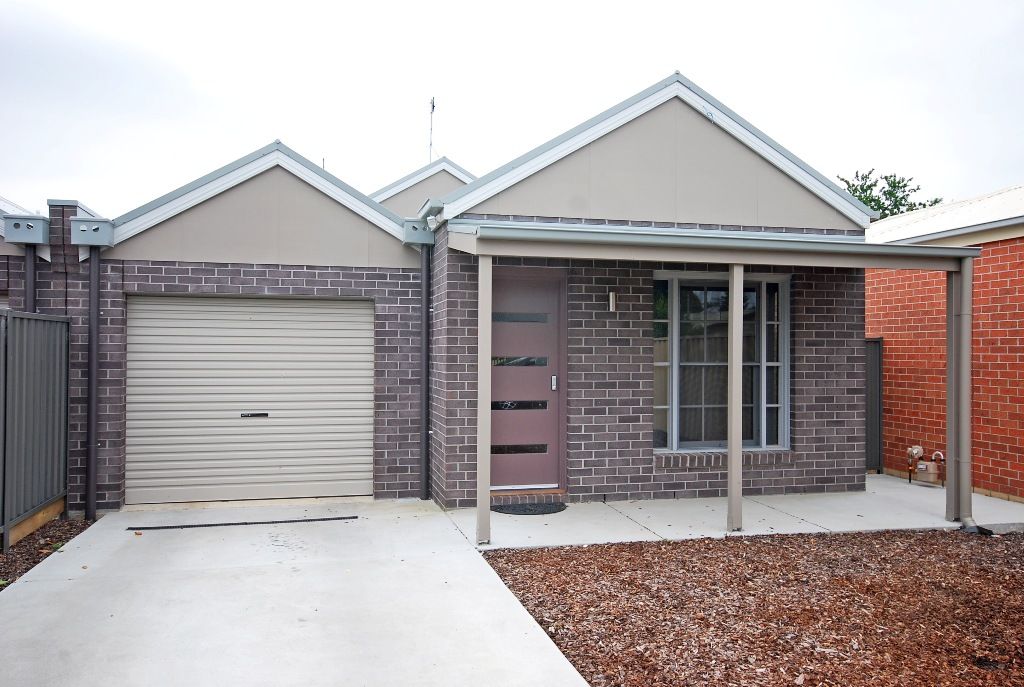 6A Linaker Lane, GOLDEN POINT VIC 3350