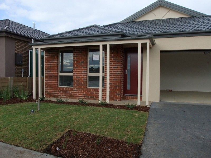 3 Hayden Grove, PAKENHAM, VIC 3810