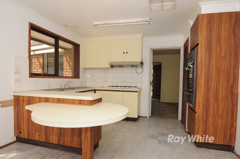 25 Greenleaf Court, KEYSBOROUGH, VIC 3173