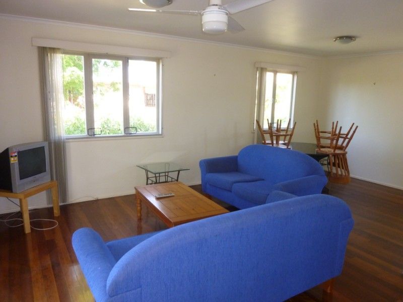 2UP Milliner Street, NUDGEE, QLD 4014