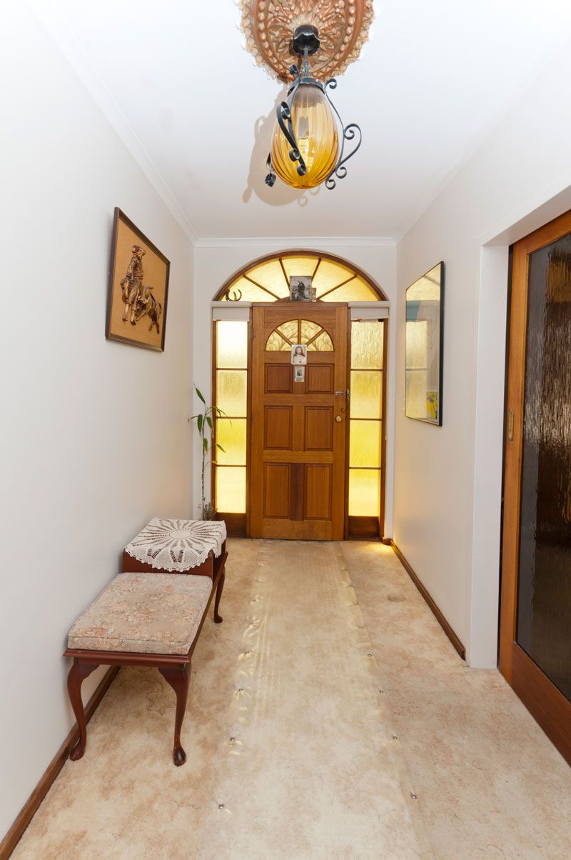 90 Awoonga Road, HOPE VALLEY, SA 5090
