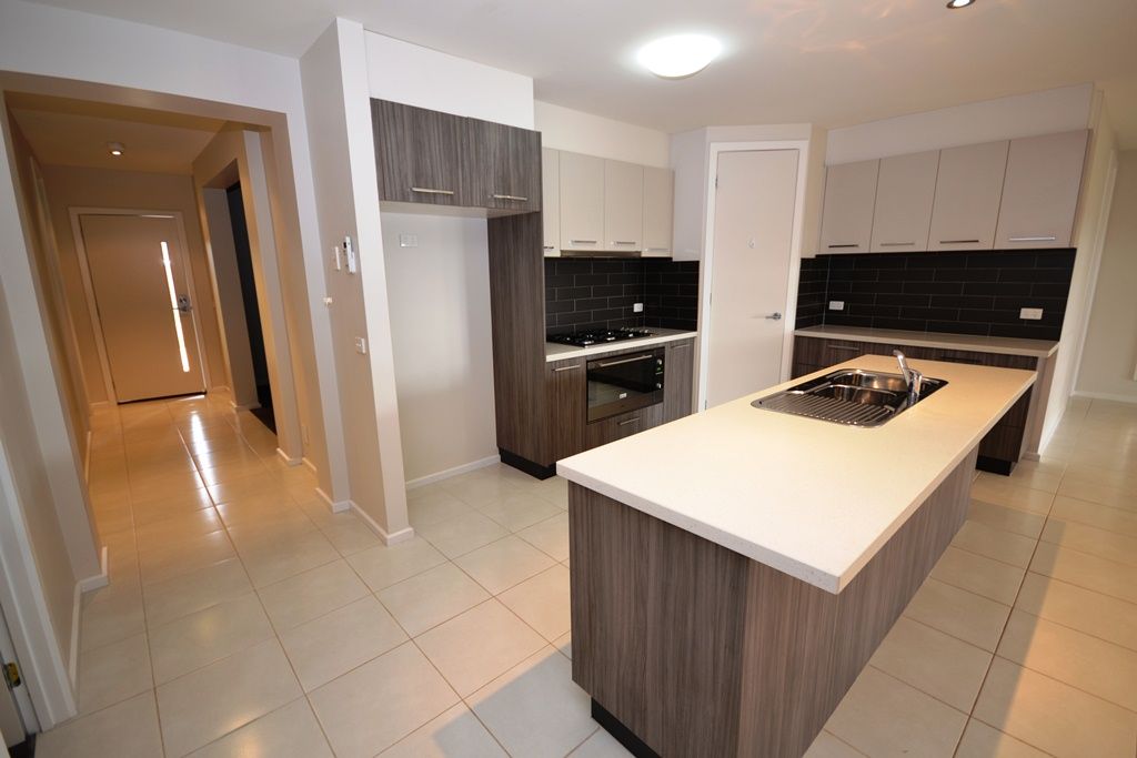 3 Samoth Court, MINERS REST, VIC 3352