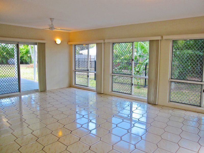 SMITHFIELD, QLD 4878