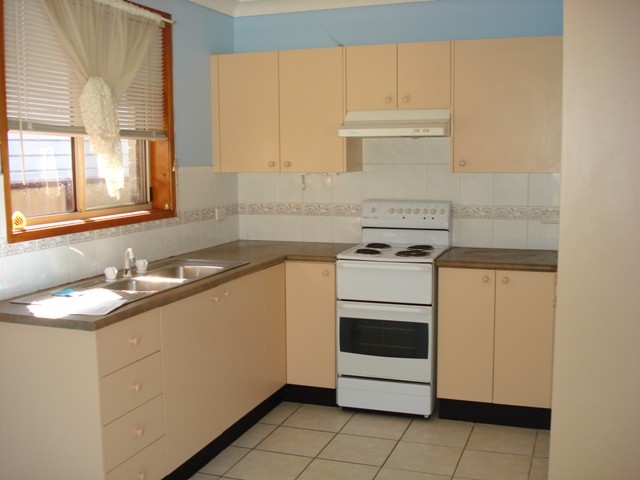1/3 Kylie Close, MARMONG POINT, NSW 2284