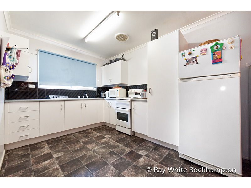 48 Locke Street, KAWANA, QLD 4701