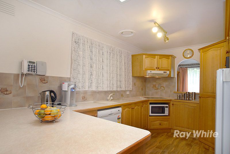 6 Waddington Crescent, SPRINGVALE SOUTH, VIC 3172