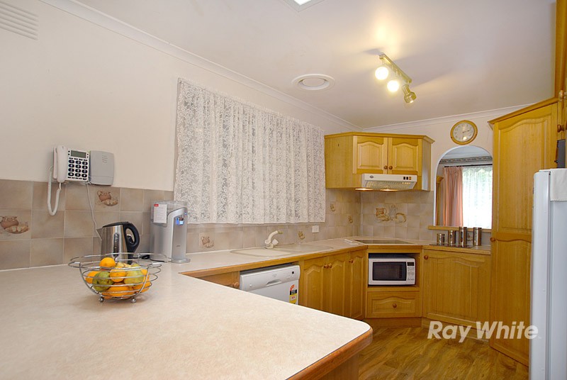 6 Waddington Crescent, SPRINGVALE SOUTH, VIC 3172