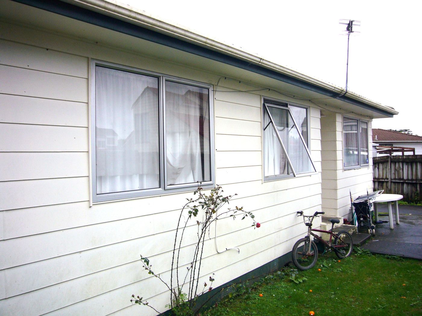 2/3 Edwin Freeman Place, RANUI, Waitakere City