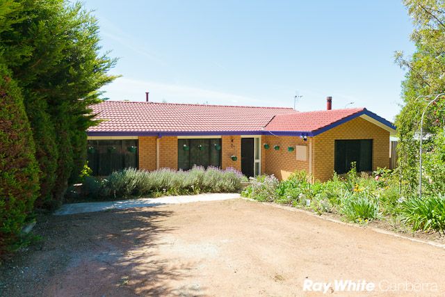 13 Tipping Place, MCKELLAR ACT 2617