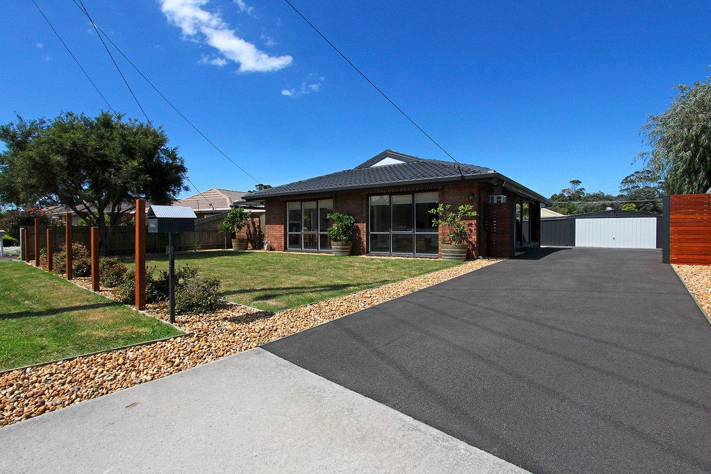 11 Dunstone Drive, ROSEBUD, VIC 3939