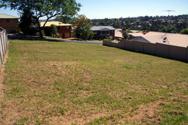 33 Horrocks Crescent, KEARNEYS SPRING QLD 4350