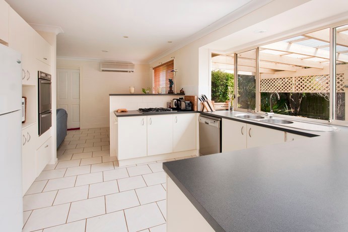 BOMADERRY, NSW 2541