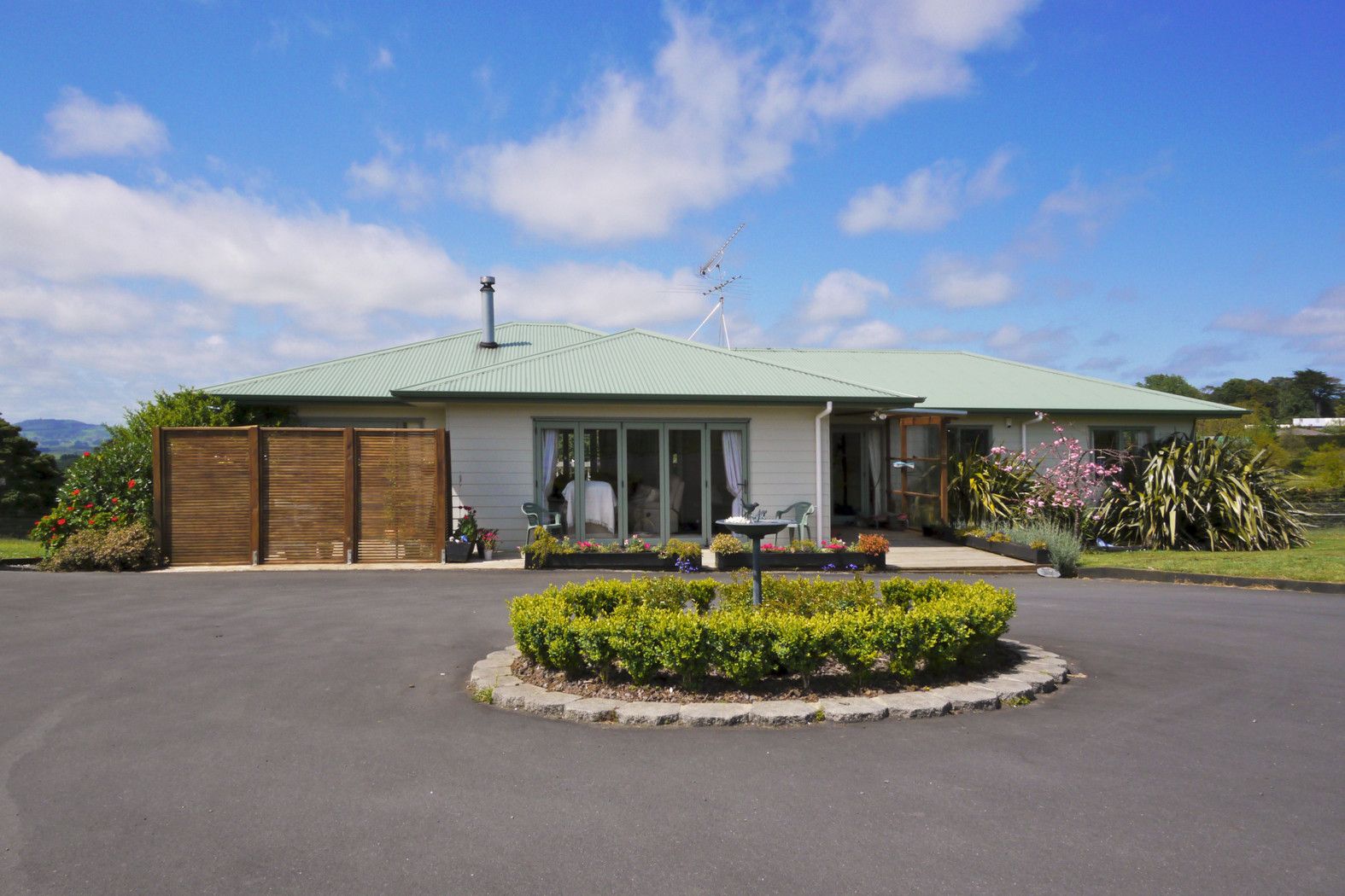 WAIUKU, Franklin