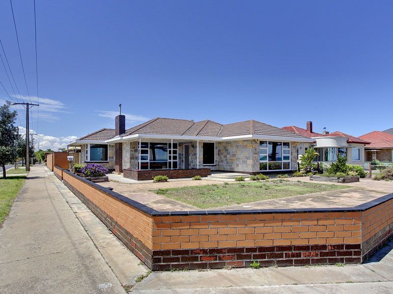 240 Lady Gowrie Drive, LARGS NORTH, SA 5016