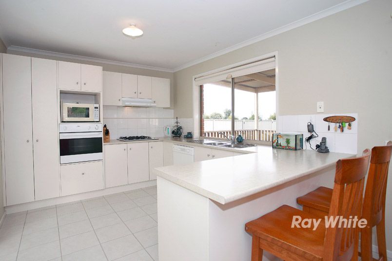 5 Elmwood Place, CRANBOURNE, VIC 3977