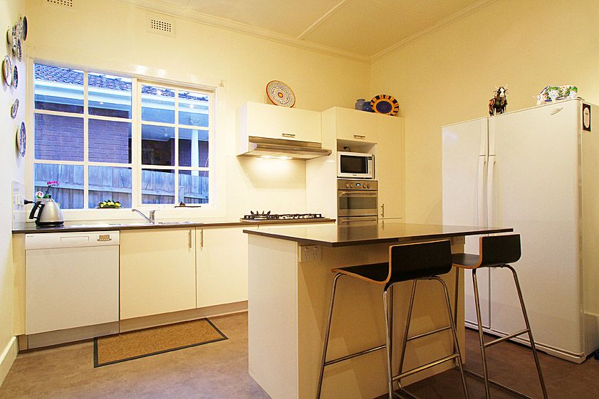 4 Allan Street, RESERVOIR, VIC 3073